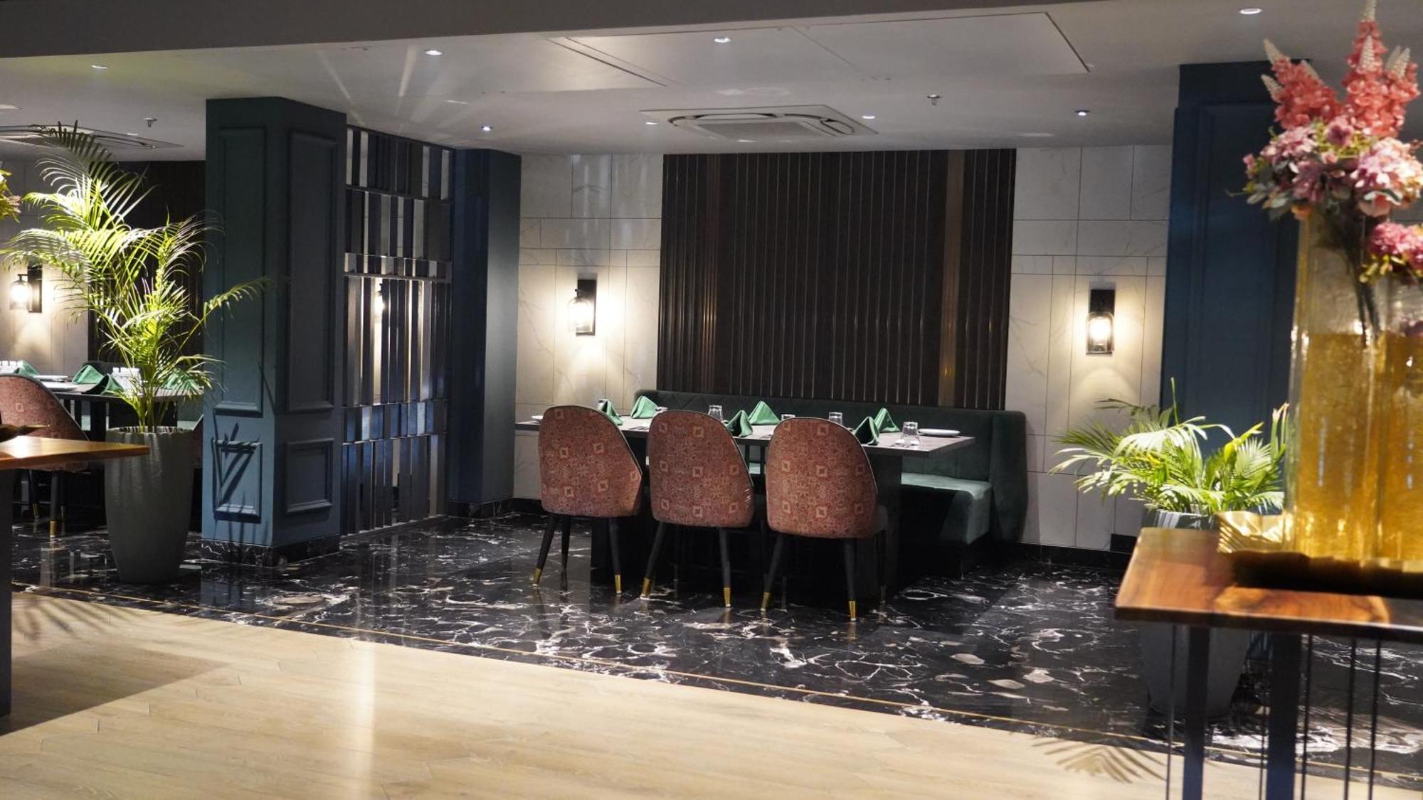 Seasons Rajkot Otel Dış mekan fotoğraf