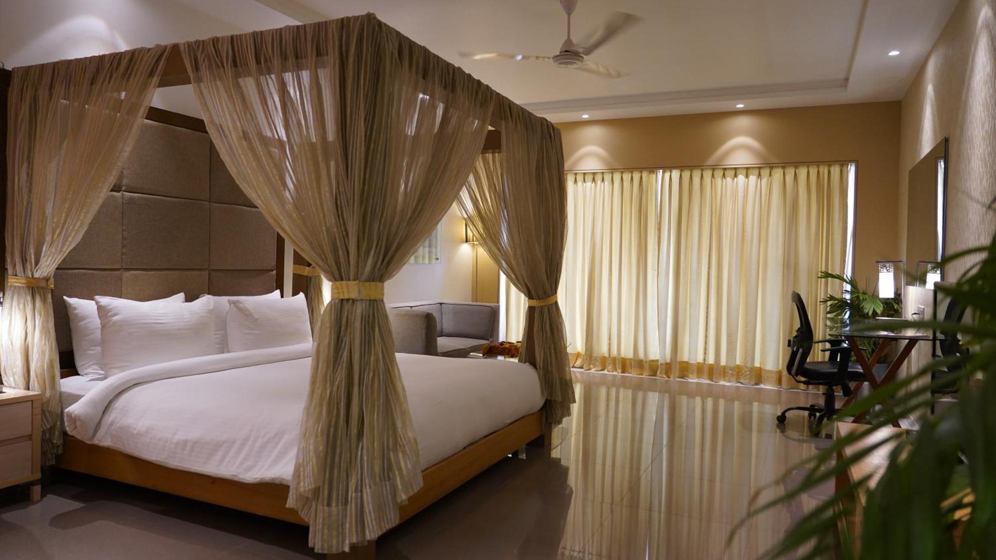 Seasons Rajkot Otel Dış mekan fotoğraf