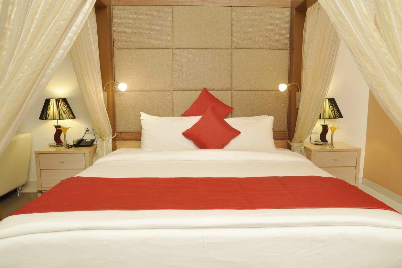 Seasons Rajkot Otel Dış mekan fotoğraf