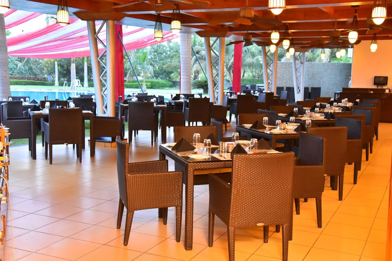 Seasons Rajkot Otel Dış mekan fotoğraf
