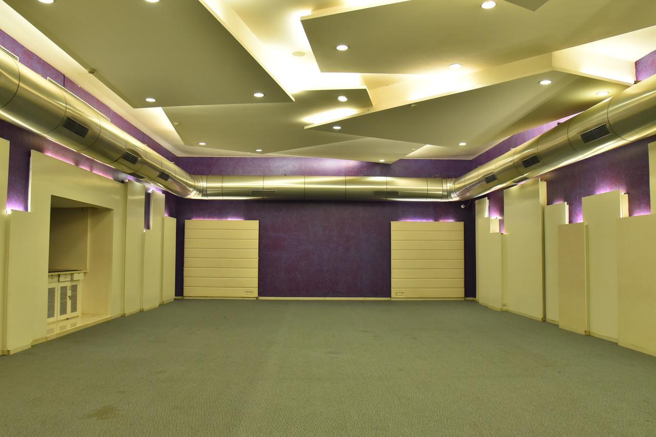 Seasons Rajkot Otel Dış mekan fotoğraf