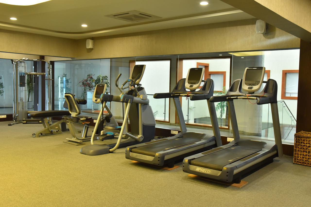 Seasons Rajkot Otel Dış mekan fotoğraf