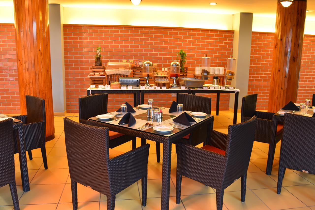 Seasons Rajkot Otel Dış mekan fotoğraf